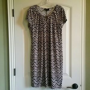 Dana Buchman Tribal Chevron Print Dress Large